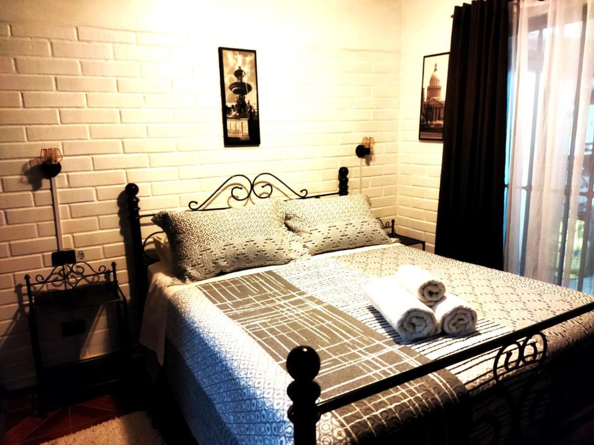 Casa Roble Anejo Bed & Breakfast サンタ・クルス エクステリア 写真