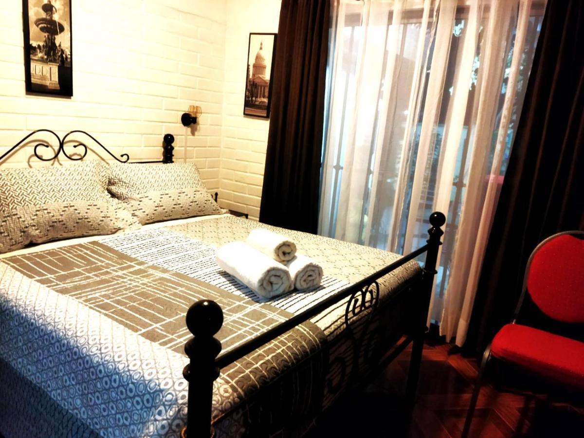 Casa Roble Anejo Bed & Breakfast サンタ・クルス エクステリア 写真