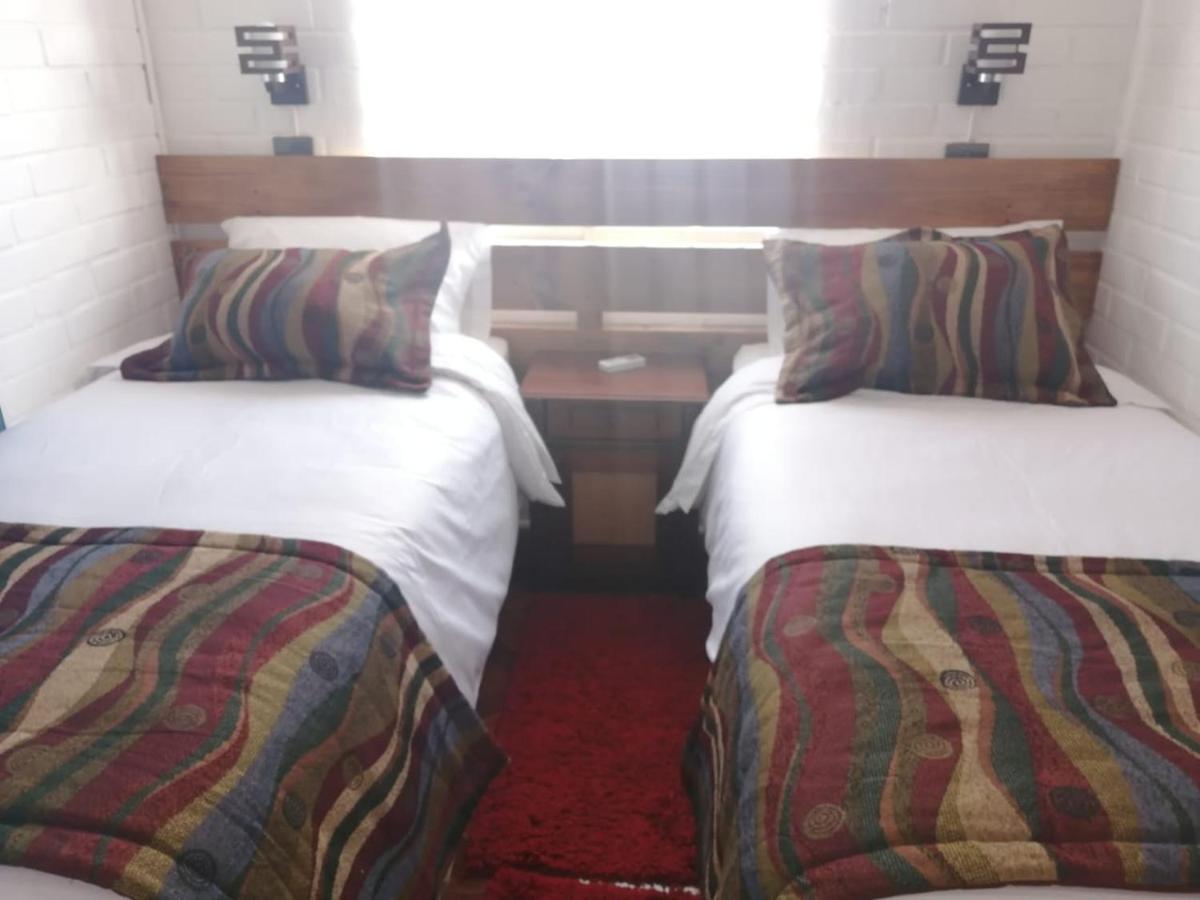 Casa Roble Anejo Bed & Breakfast サンタ・クルス エクステリア 写真