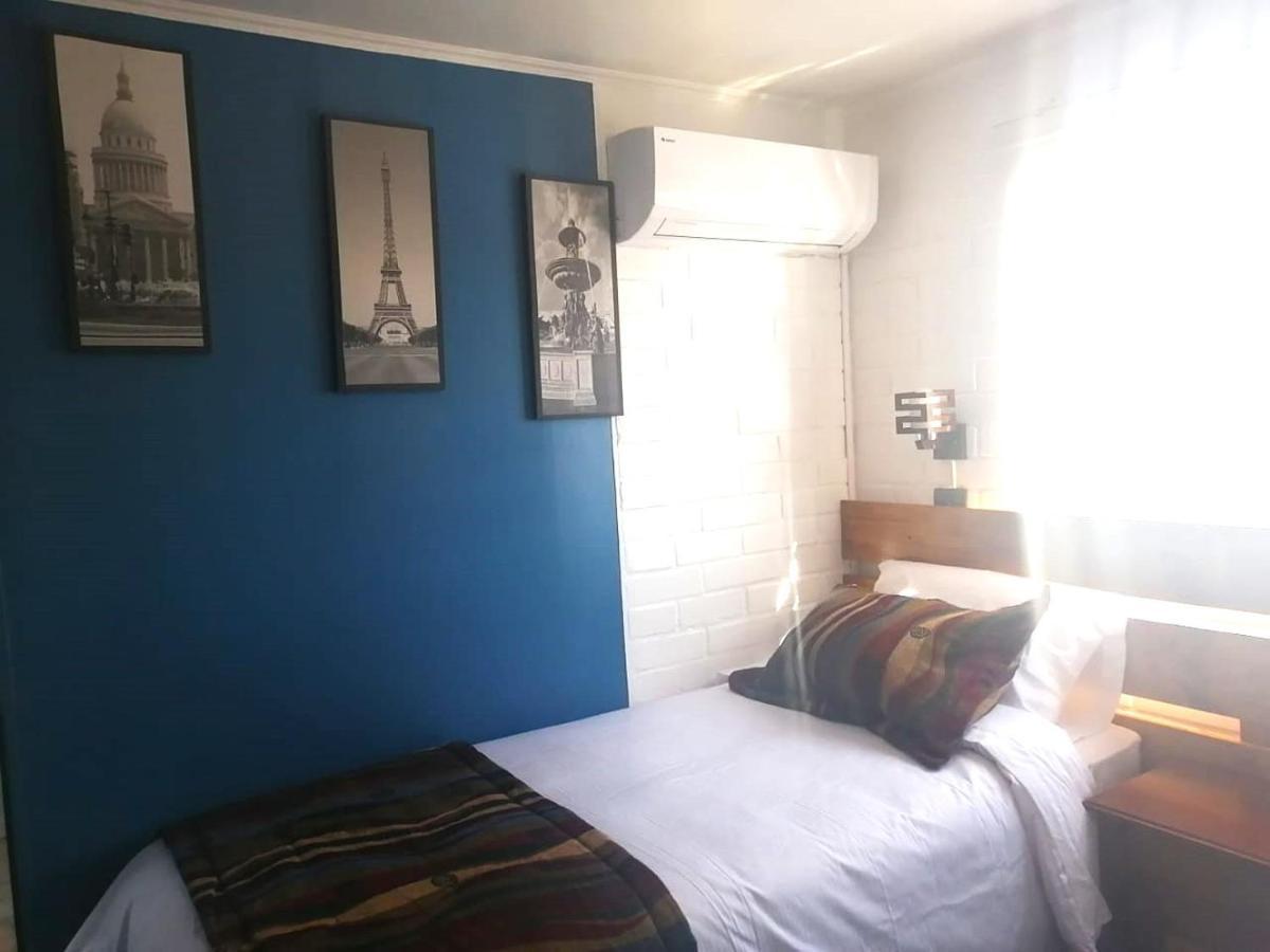 Casa Roble Anejo Bed & Breakfast サンタ・クルス エクステリア 写真