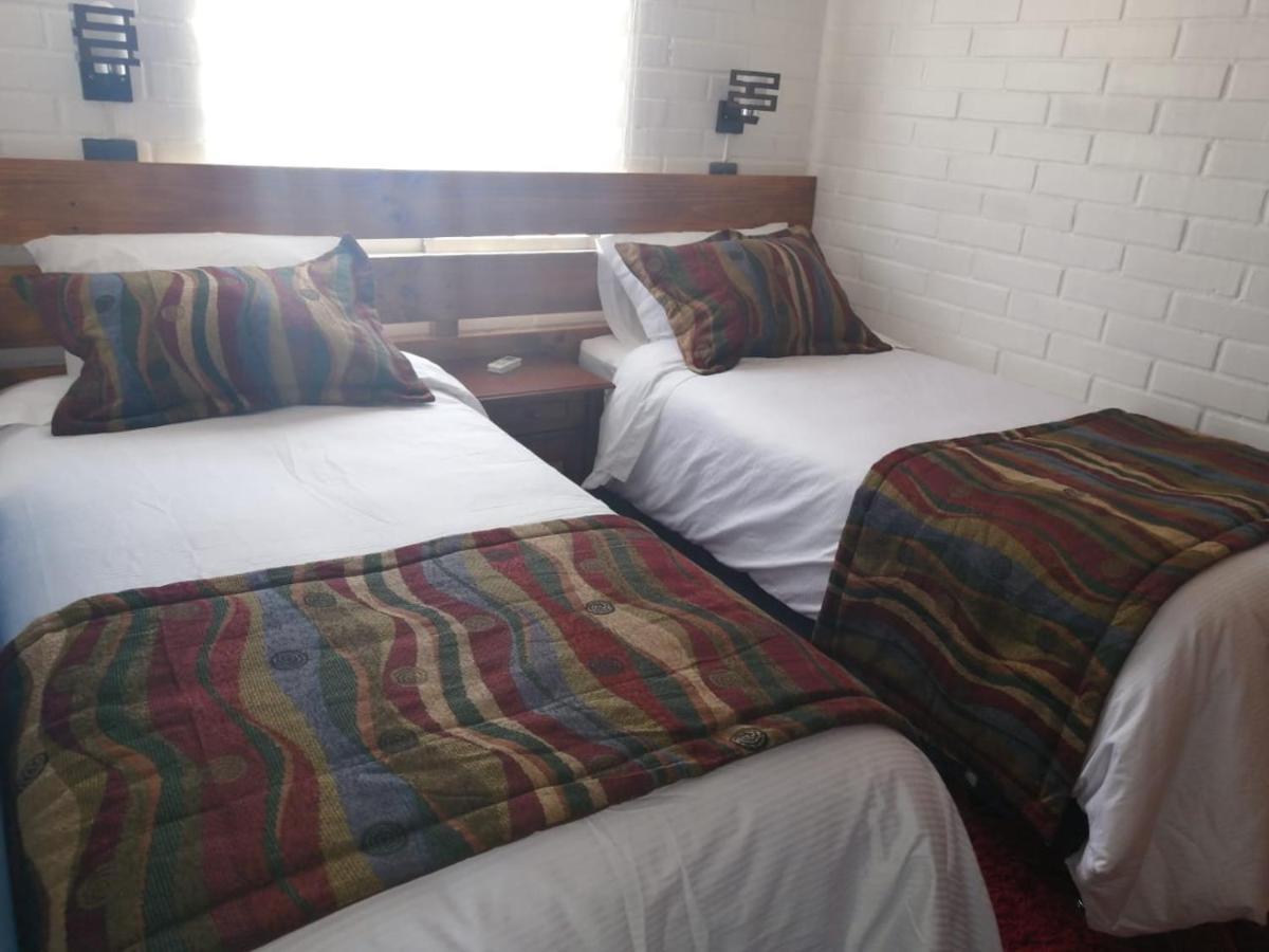 Casa Roble Anejo Bed & Breakfast サンタ・クルス エクステリア 写真